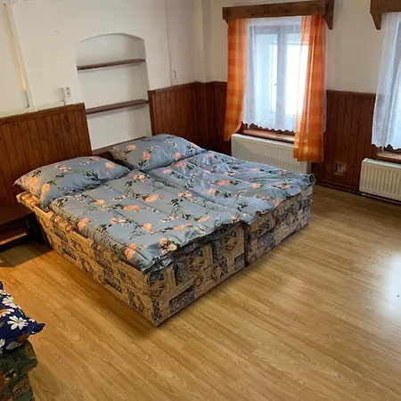 Horska Bouda Subisak Pensjonat Loučná pod Klínovcem