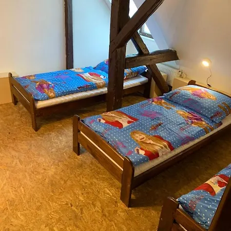 Horska Bouda Subisak Konukevi Loučná pod Klínovcem